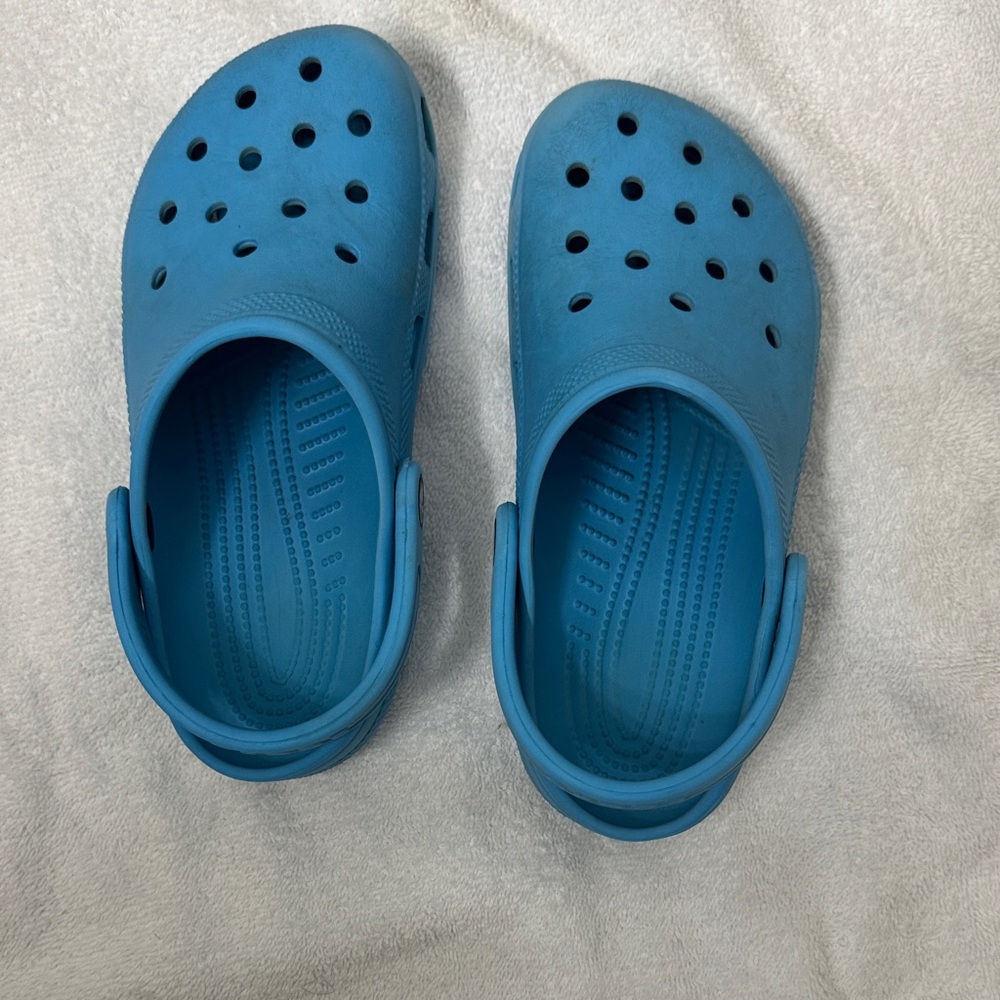 Kids Blue Crocs size J4